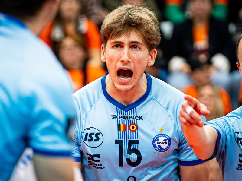 Basil Dermaux in match action for Knack Roeselare.