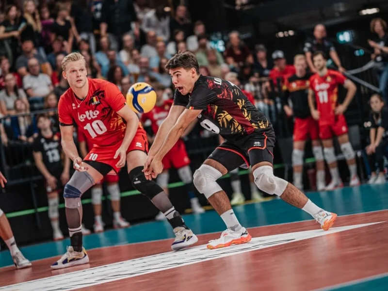 Gorik Lantsoght handling serve reception for Belgium.