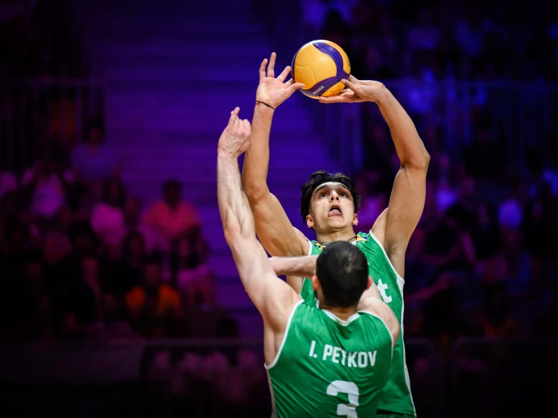 Iliya Petkov blocking for Bulgaria during the 2026 Volleyball Nations League