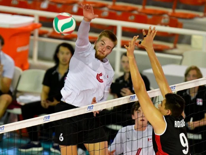 Jackson Howe attacking for Canada at the Pan American Cup