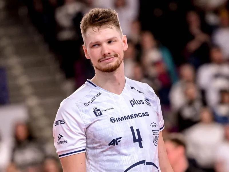 Jakub Kochanowski in PGE Projekt Warszawa colors.