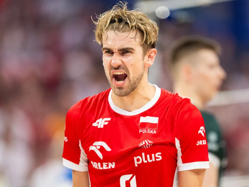 Jakub Popiwczak with the Poland men's national volleyball team.