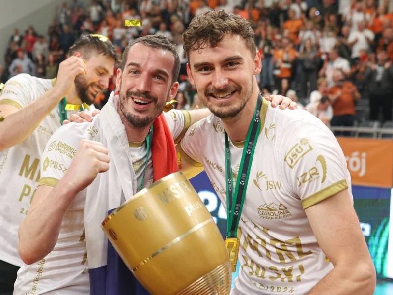Jean Patry in Jastrzębski Węgiel colors during club volleyball.
