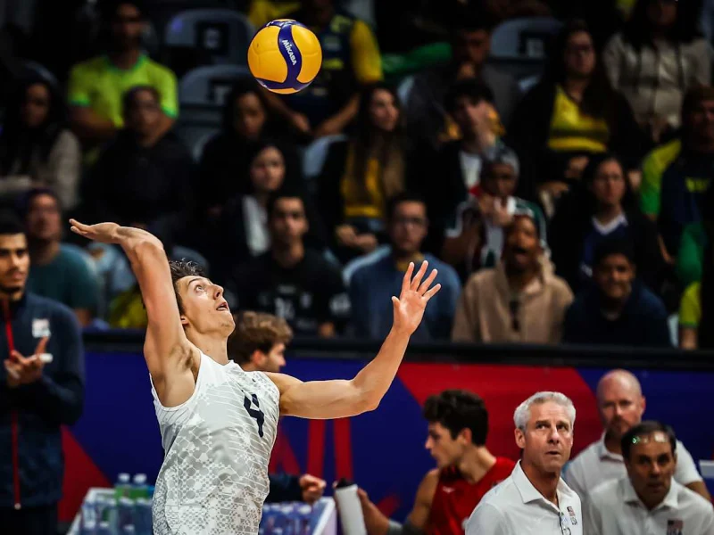 Jeffrey Jendryk serving for the United States during Volleyball Nations League play