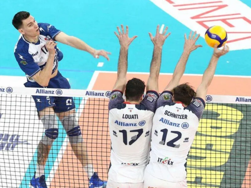Jordan Schnitzer blocking for Allianz Milano against Piacenza