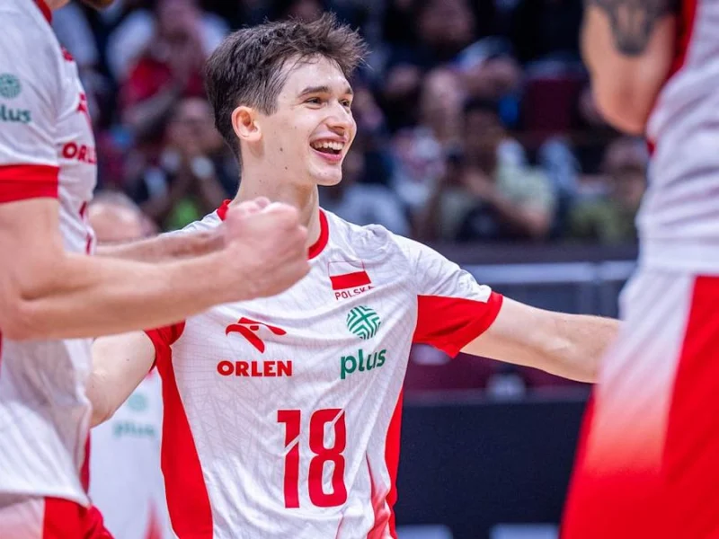 Maksymilian Granieczny celebrating with Poland during the 2025 Men's World Championship.