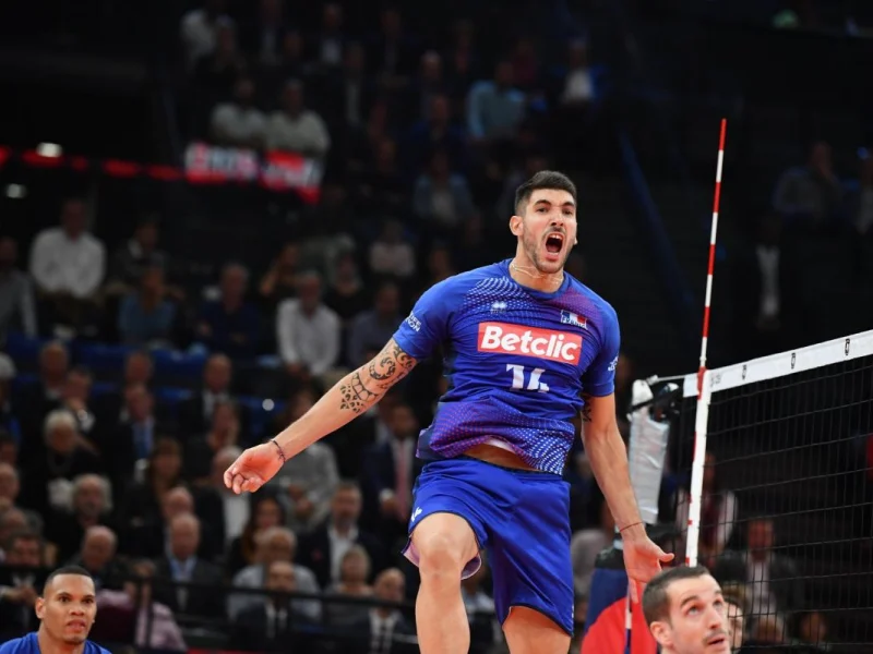 Nicolas Le Goff attacks for France during European Championship competition.