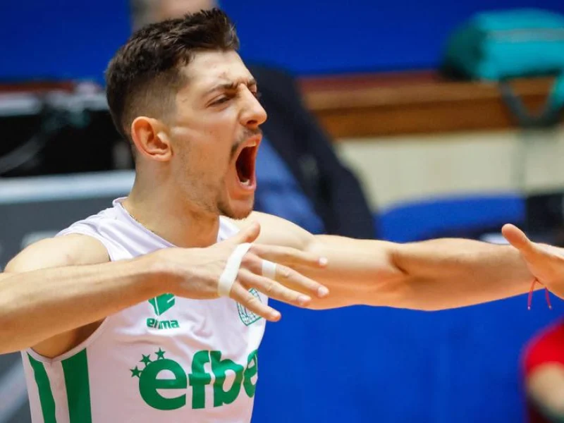 Rusi Zhelev celebrating during his Beroe 2016 career in Bulgaria