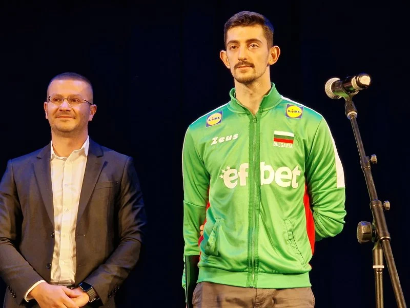Rusi Zhelev at a Bulgaria national team recognition event after the 2025 World Championship silver medal