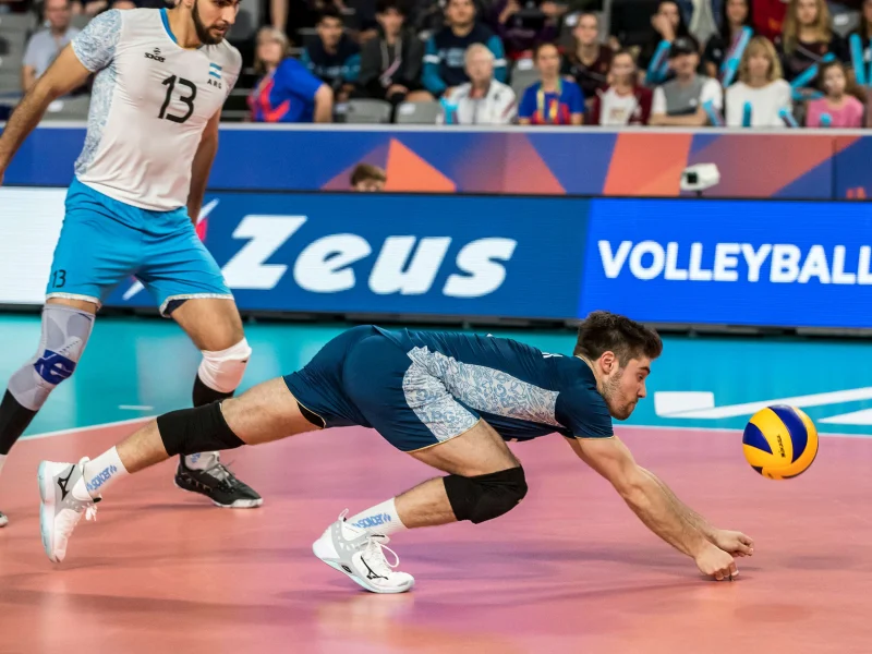 Santiago Danani diving for a defensive play with Argentina.