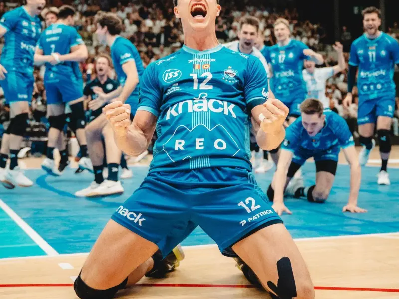 Seppe Rotty celebrating during his time with Knack Roeselare.