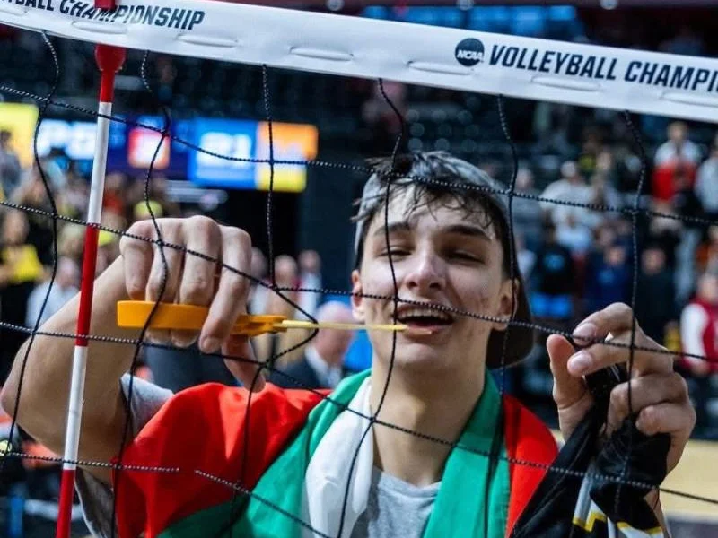 Simeon Nikolov celebrating Long Beach State's 2025 NCAA national championship.