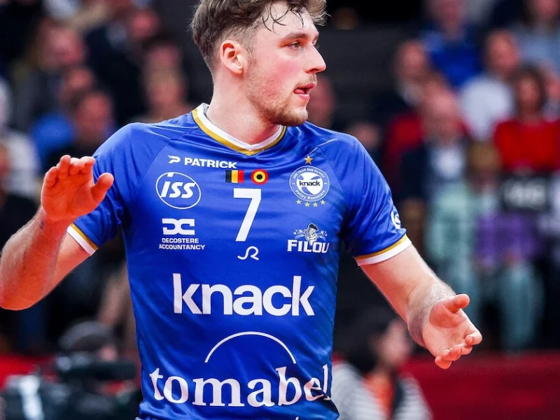 Simon Plaskie in a Knack Roeselare match kit.