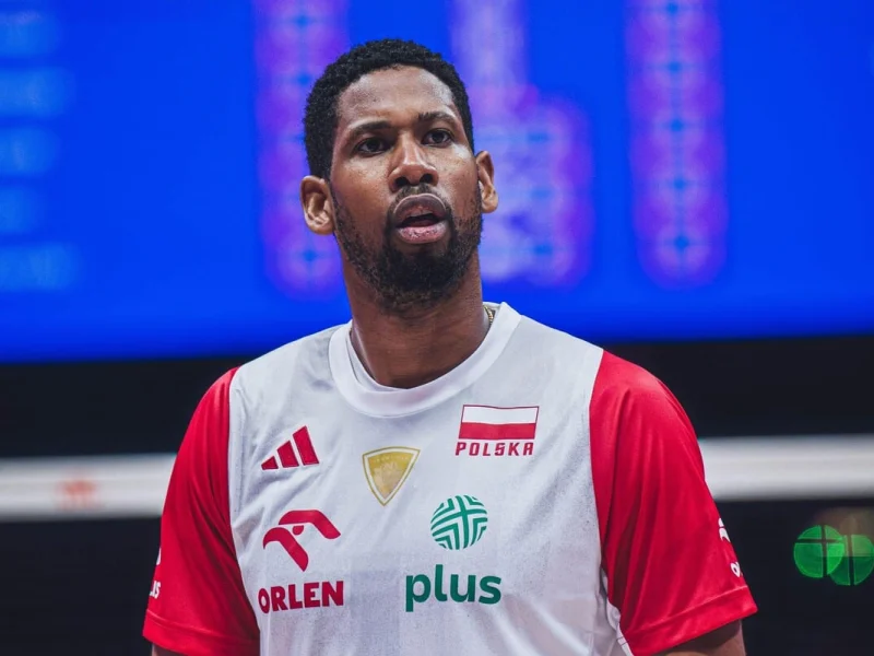 Wilfredo León with Poland at the 2025 Men's World Championship.