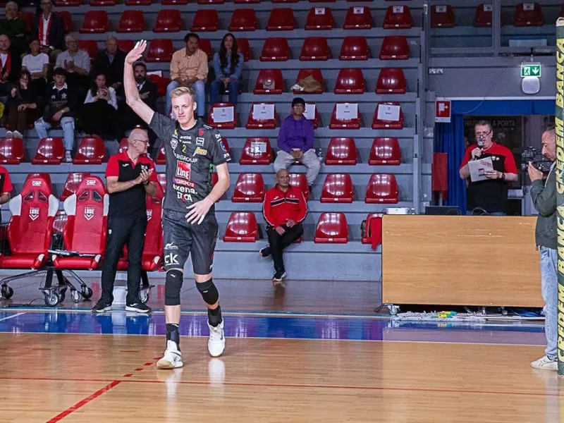 Wout D'Heer pictured during his arrival at Cucine Lube Civitanova.