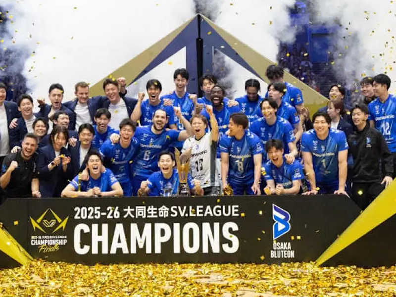 Osaka Bluteon players celebrating the 2025–26 SV.League championship